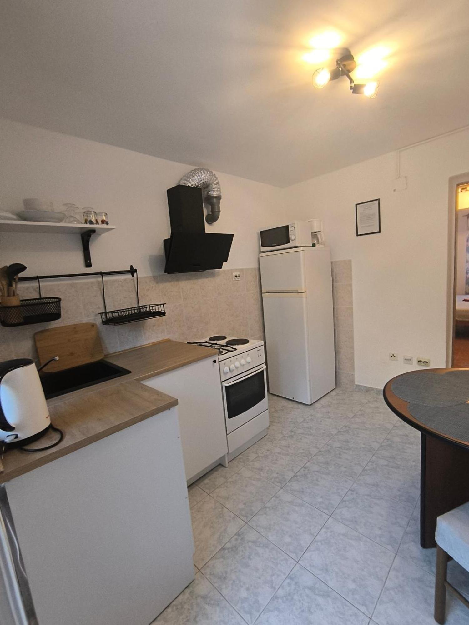 Apartments Toni Rogoznica  Buitenkant foto